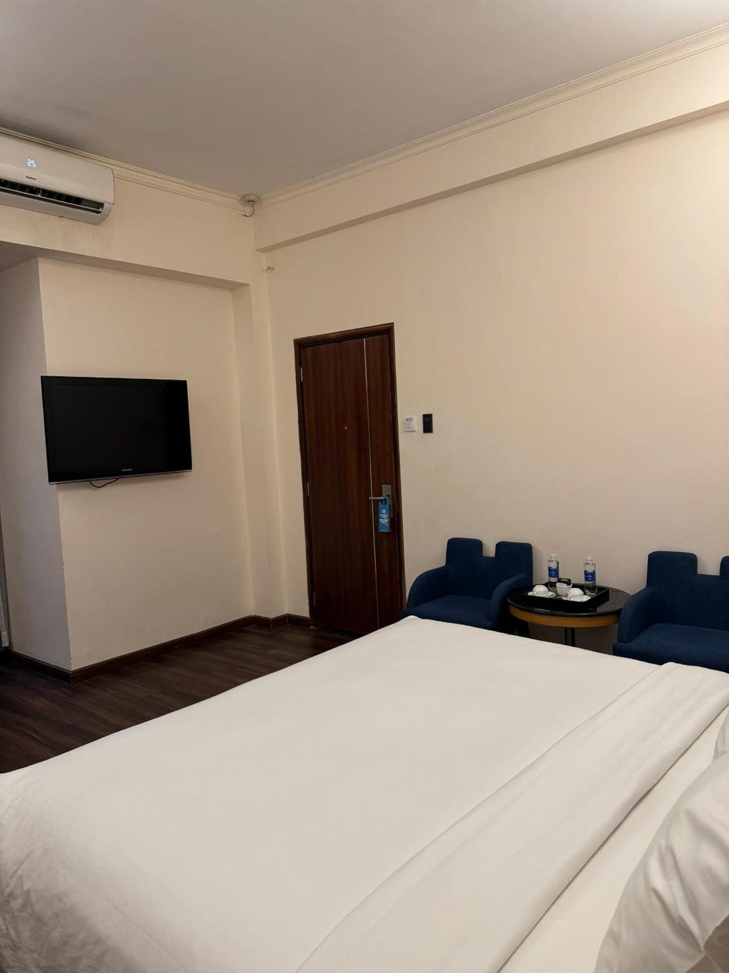 Liberty 2 Hotel